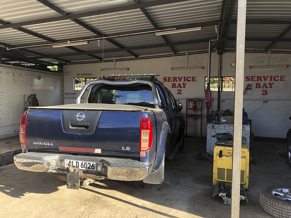 Vehicle repair and diagnostics at Sportelli (IMG_1069)